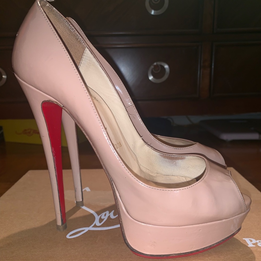 Christian Louboutin Lady Peep